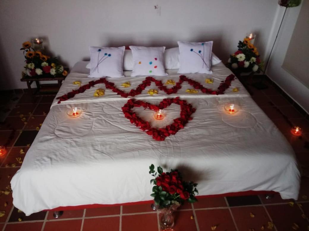 Casa Rayma Hotel Contratacion Bagian luar foto
