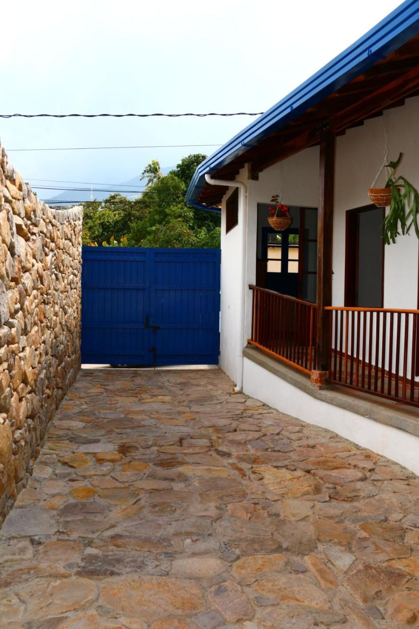 Casa Rayma Hotel Contratacion Bagian luar foto