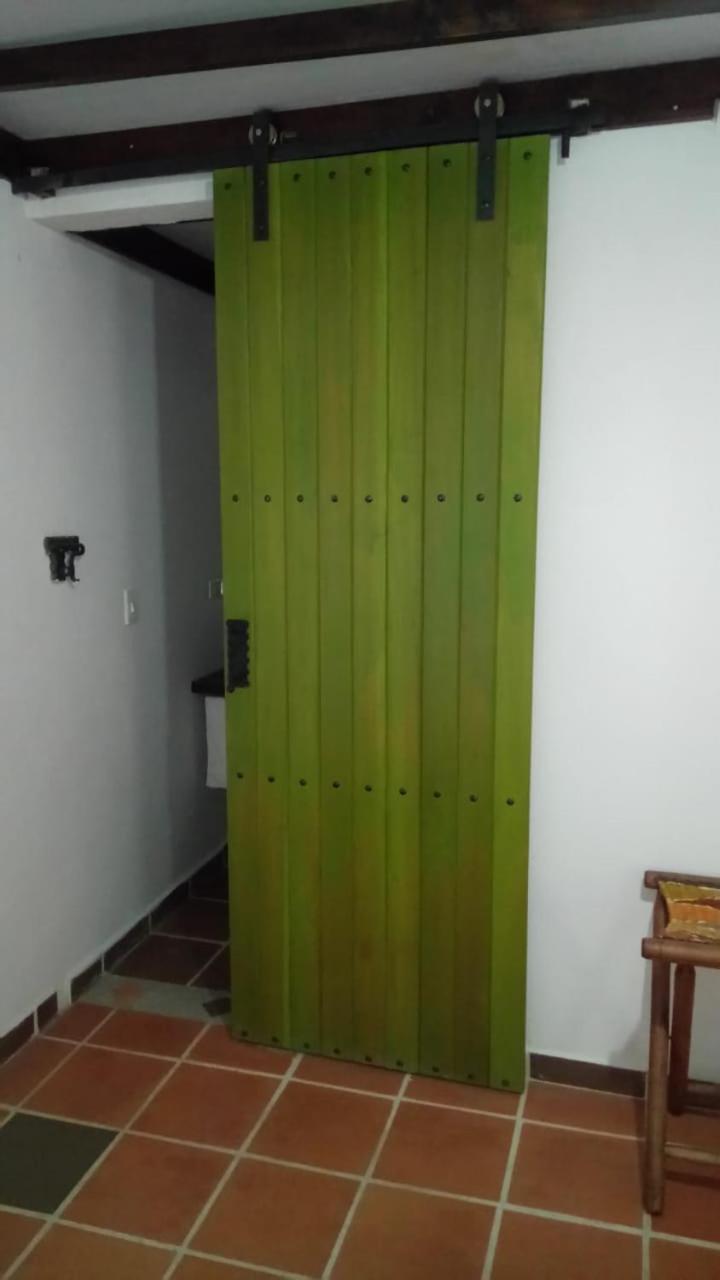 Casa Rayma Hotel Contratacion Bagian luar foto